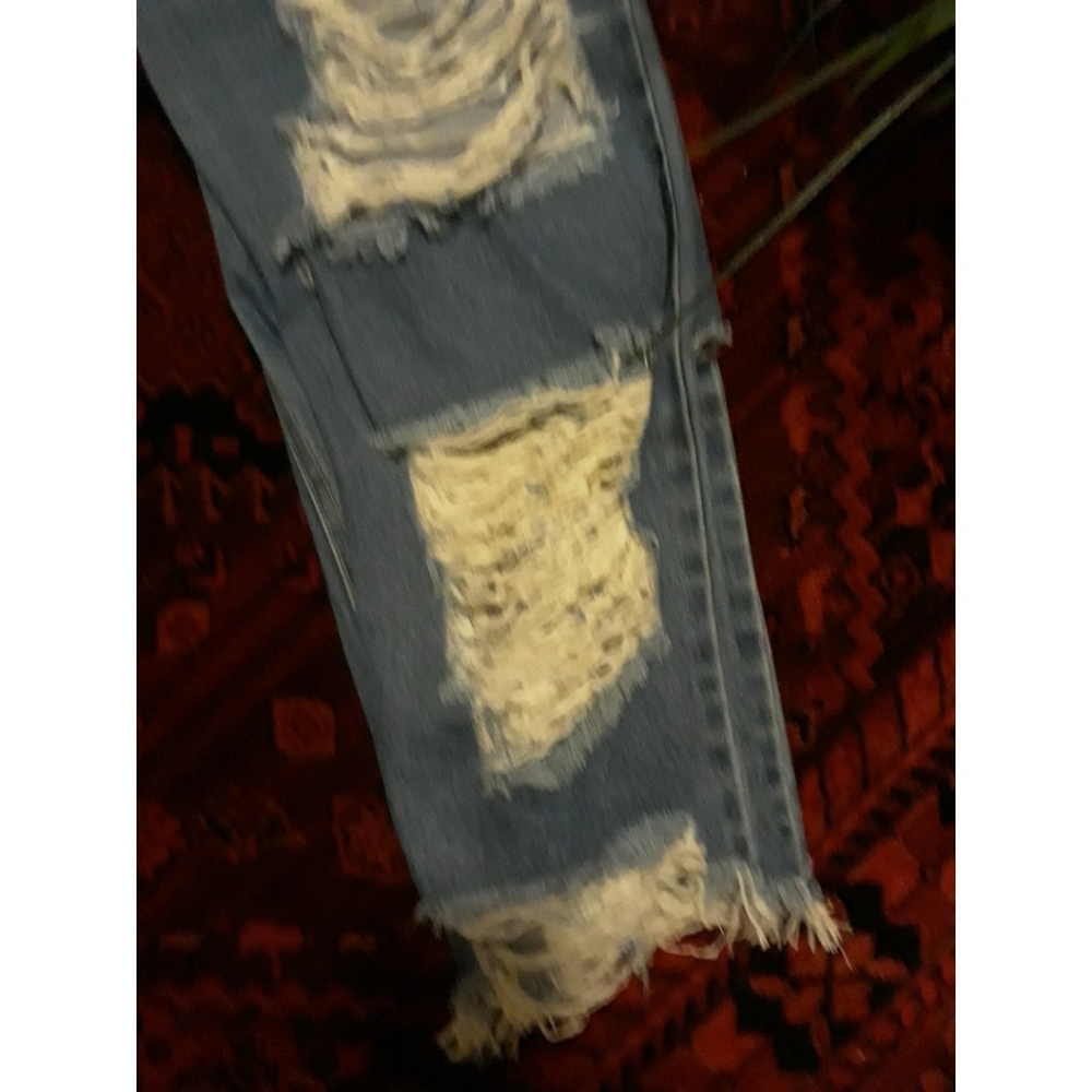 NWT Cello High Rise Medium Wash All Over Destress - Picture 5 of 8